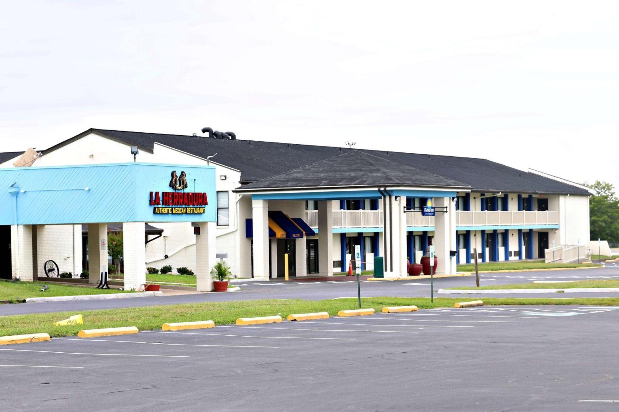Days Inn By Wyndham Kings Dominion Doswell Exteriör bild